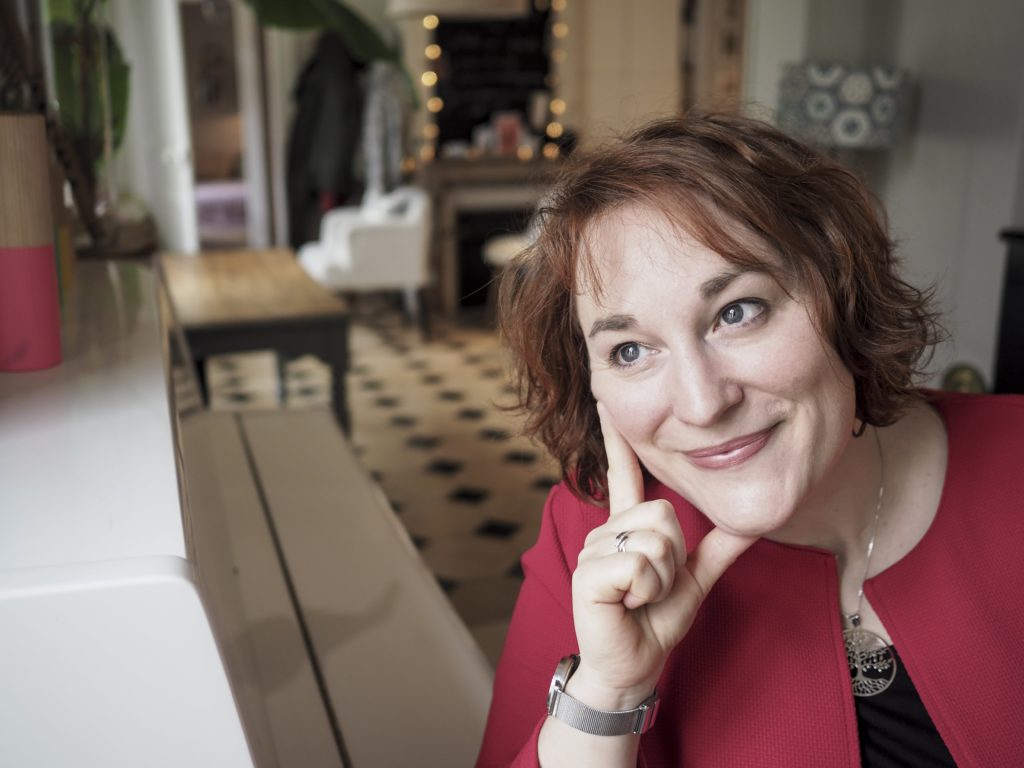 Mylène qui sourit
